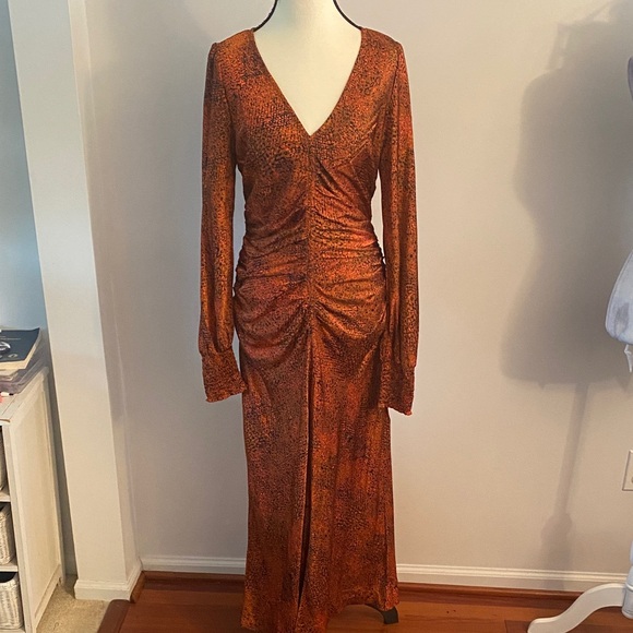 MELLODAY Dresses & Skirts - Melloday Runched orange and black medium maxi dress